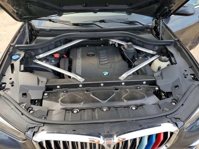 Photo 12 from auction – 2019 BMW X5 XDRIVE4 with VIN 5UXCR6C50KLL31481