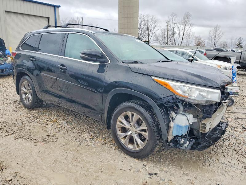 صورة رقم 4 من المزاد - 2015 TOYOTA HIGHLANDER مع VIN 5TDJKRFH3FS185764