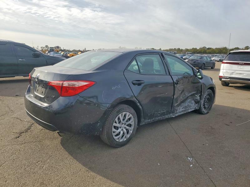 Photo 3 from auction – 2017 TOYOTA COROLLA L with VIN 2T1BURHE6HC886943