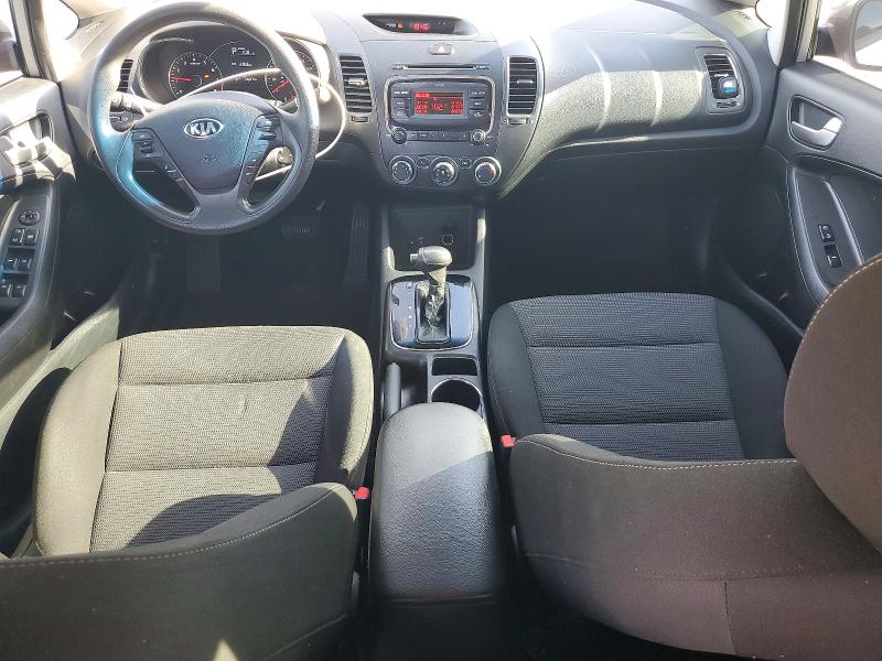 Photo 8 from auction – 2017 KIA FORTE LX with VIN 3KPFK4A74HE037482
