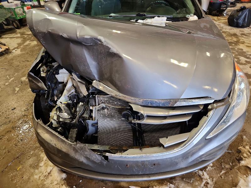 Photo 11 from auction – 2012 HYUNDAI SONATA GLS with VIN 5NPEB4AC1CH323352