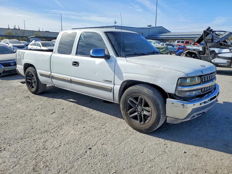 Photo 4 from auction – 2002 CHEVROLET SILVERADO with VIN 2GCEC19V221115482