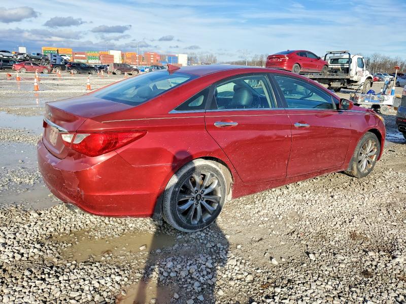 Photo 3 from auction – 2012 HYUNDAI SONATA SE with VIN 5NPEC4AC7CH337849