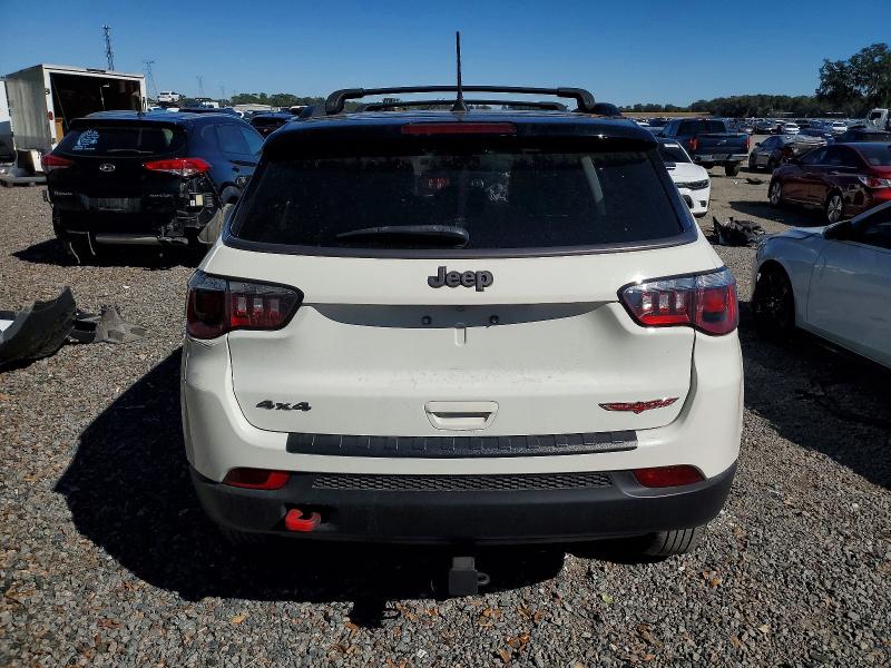 Photo 6 from auction – 2020 JEEP COMPASS TR with VIN 3C4NJDDB4LT118971