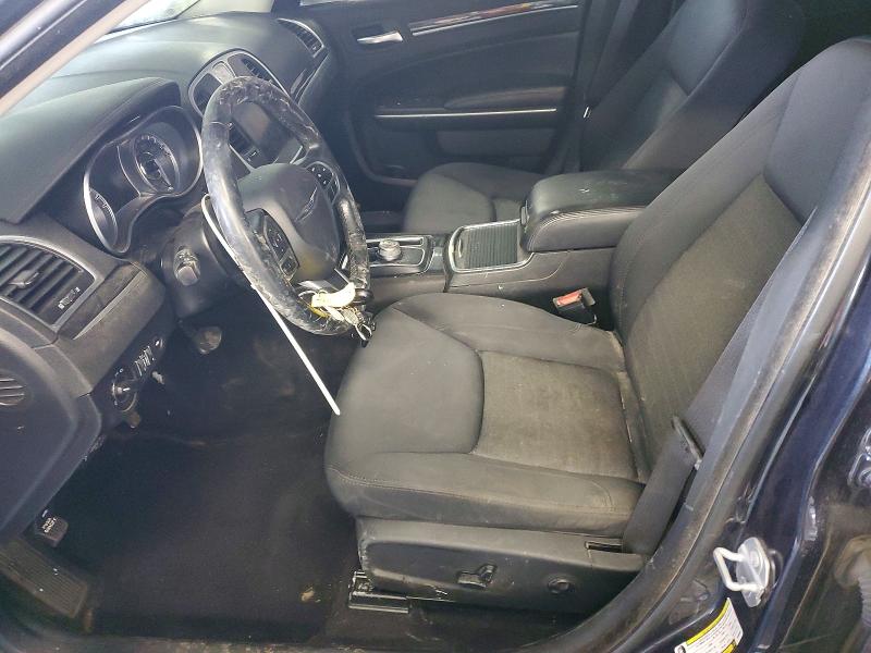 Photo 7 from auction – 2019 CHRYSLER 300 with VIN 2C3CCAAG7KH590643