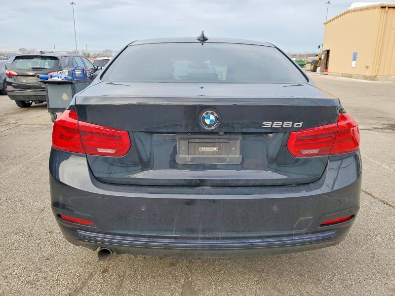 Photo 6 from auction – 2016 BMW 328 D with VIN WBA8E5C5XGK388374