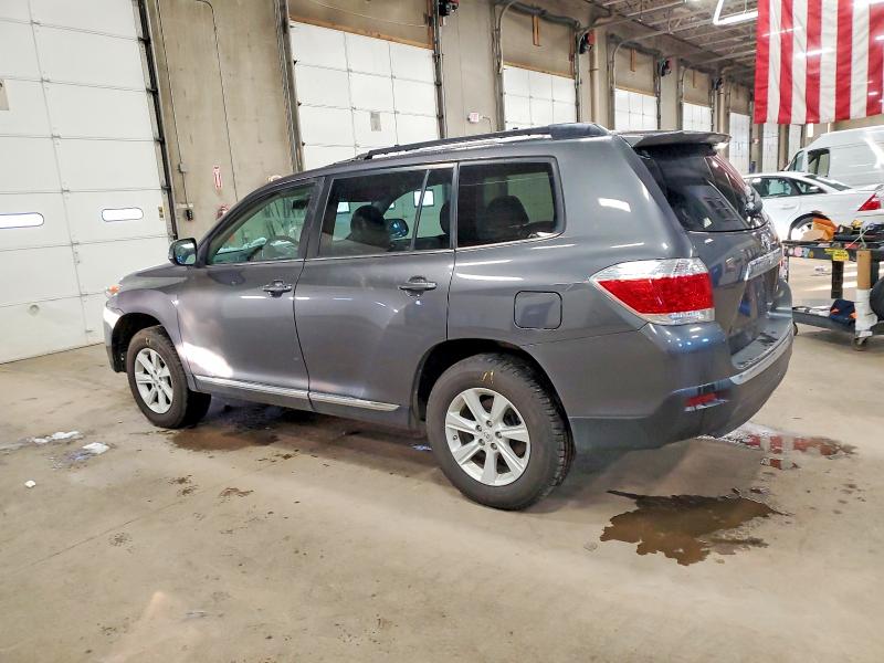 Photo 2 from auction – 2013 TOYOTA HIGHLANDER with VIN 5TDBK3EH3DS207682