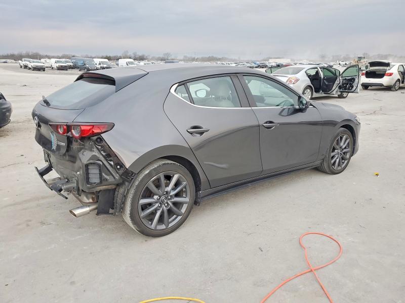 Photo 3 from auction – 2021 MAZDA 3 PREFERRE with VIN JM1BPALL8M1402302