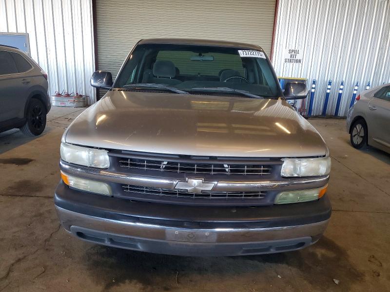 Photo 5 from auction – 2002 CHEVROLET SILVERADO with VIN 2GCEC19TX21311572