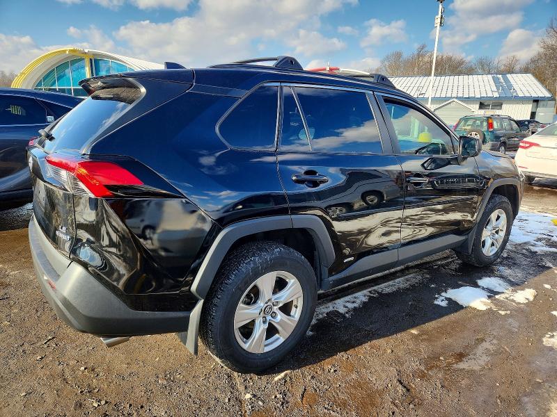 Photo 3 from auction – 2020 TOYOTA RAV4 LE with VIN 2T3LWRFV2LW063653