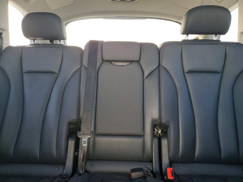 Photo 10 from auction – 2020 AUDI Q7 PREMIUM with VIN WA1LXAF72LD003430