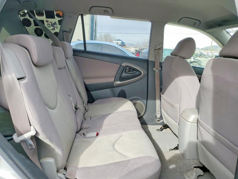 Photo 11 from auction – 2007 TOYOTA RAV4 with VIN JTMZD33V776039213