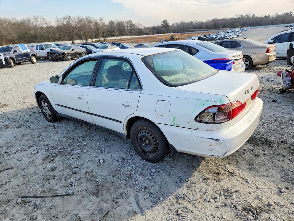 Photo 2 from auction – 2000 HONDA ACCORD with VIN 1HGCG5649YA048345