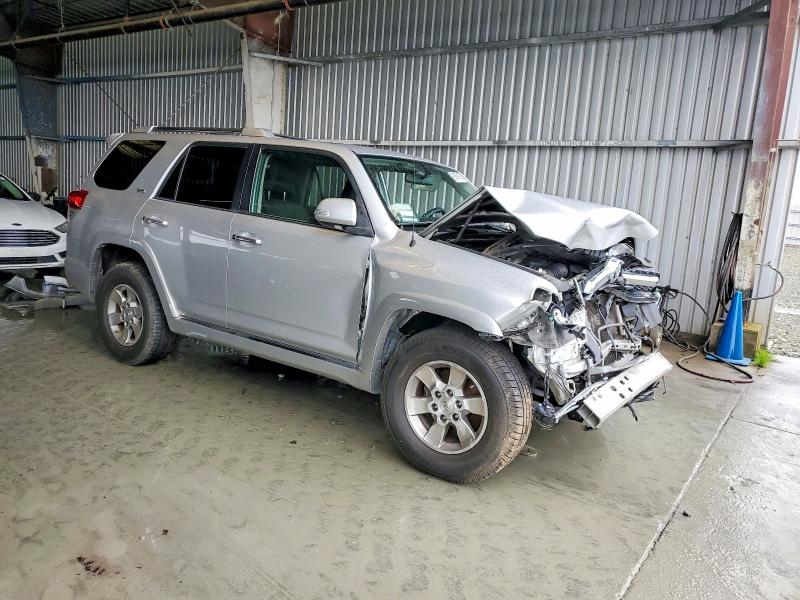 Photo 4 from auction – 2010 TOYOTA 4RUNNER with VIN JTEZU5JR1A5005942