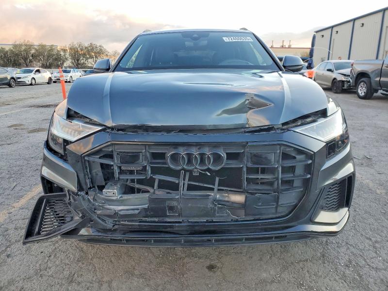 Photo 5 from auction – 2022 AUDI Q8 PRESTIG with VIN WA1FVBF15ND007544
