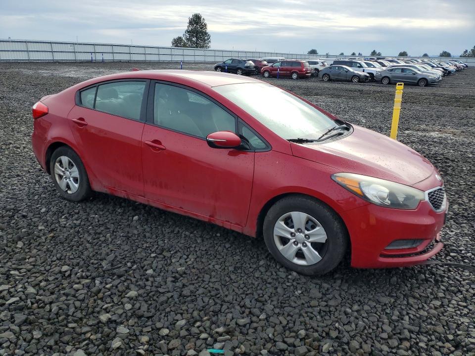 Photo 4 from auction – 2015 KIA FORTE LX with VIN KNAFX4A69F5425600