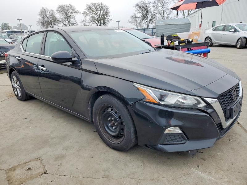Photo 4 from auction – 2019 NISSAN ALTIMA S with VIN 1N4BL4BV8KC158738