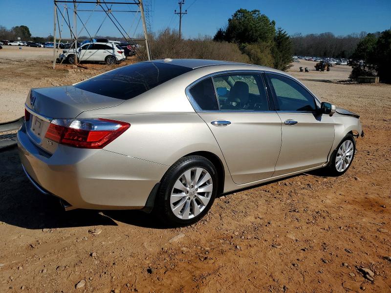 Photo 3 from auction – 2014 HONDA ACCORD with VIN 1HGCR3F84EA021390