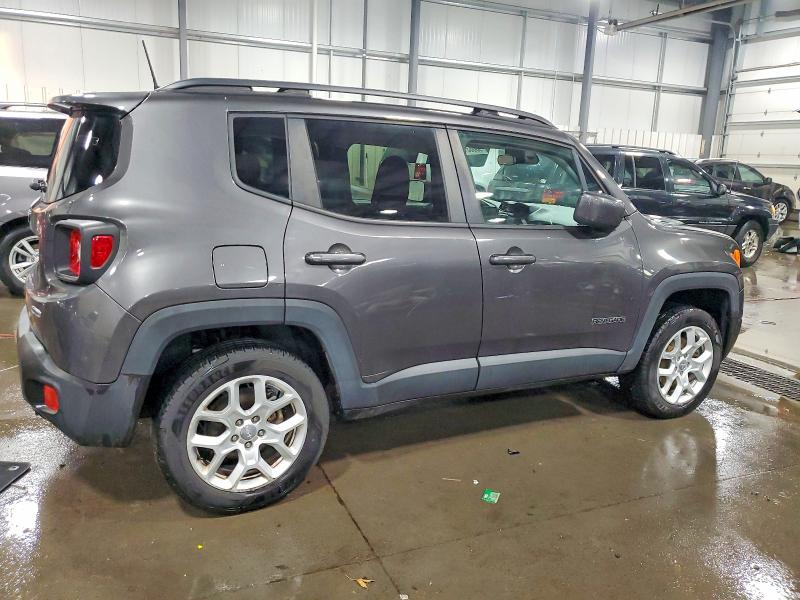 Photo 3 from auction – 2018 JEEP RENEGADE with VIN ZACCJBBBXJPJ20188