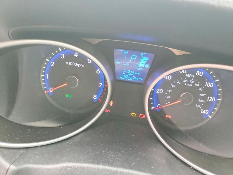 Photo 9 from auction – 2012 HYUNDAI TUCSON GLS with VIN KM8JU3AC0CU407599