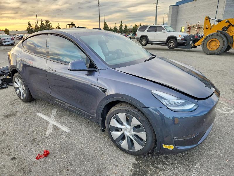 Photo 4 from auction – 2022 TESLA MODEL Y with VIN 7SAYGDEE2NF339641