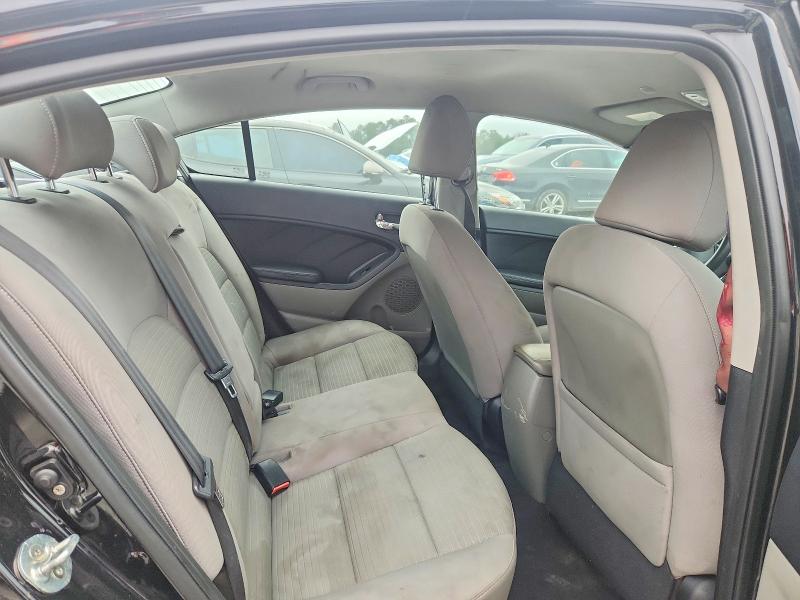 Photo 10 from auction – 2015 KIA FORTE LX with VIN KNAFX4A63F5405679