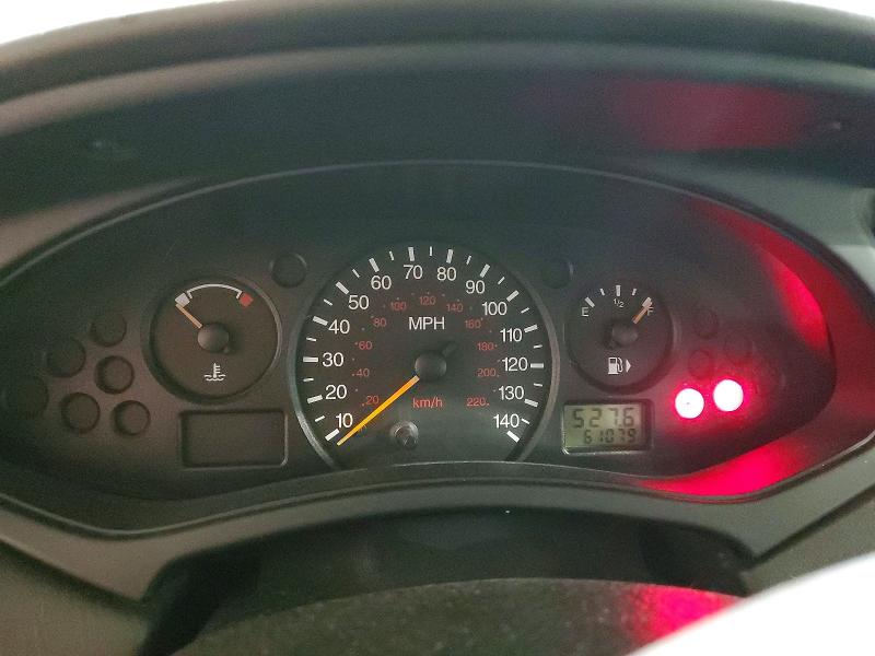 Photo 9 from auction – 2000 FORD FOCUS with VIN 1FAFP33P4YW385559