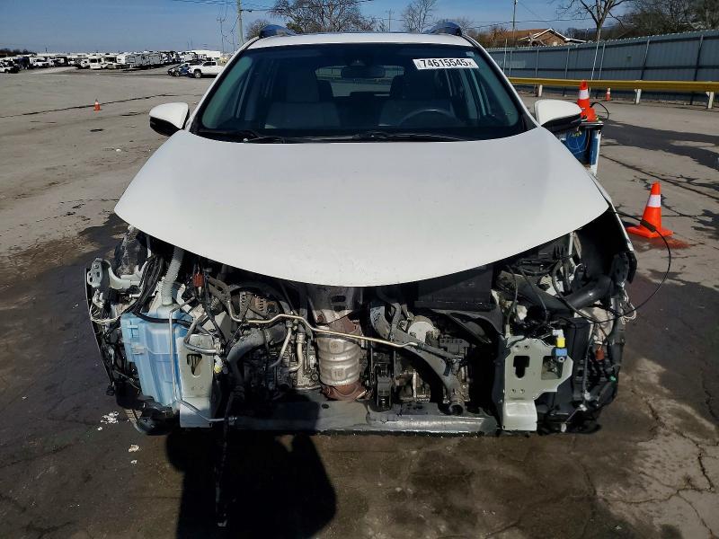 Photo 5 from auction – 2018 TOYOTA RAV4 with VIN 2T3WFREV5JW521519