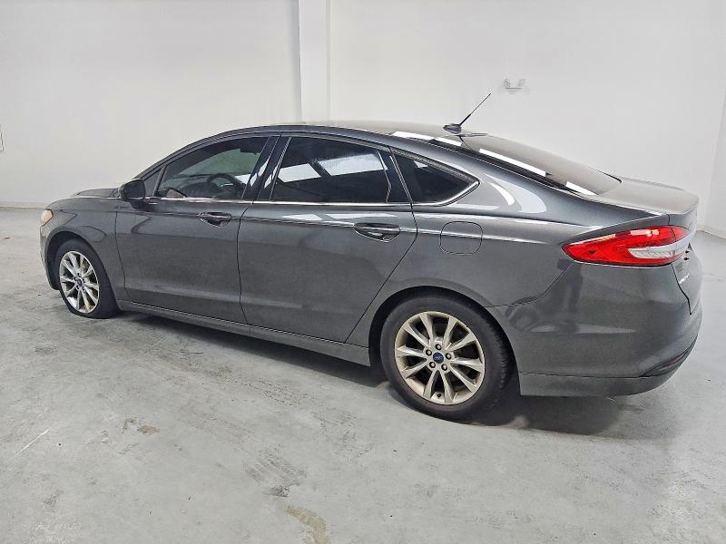 Photo 2 from auction – 2017 FORD FUSION SE with VIN 3FA6P0HD5HR256407
