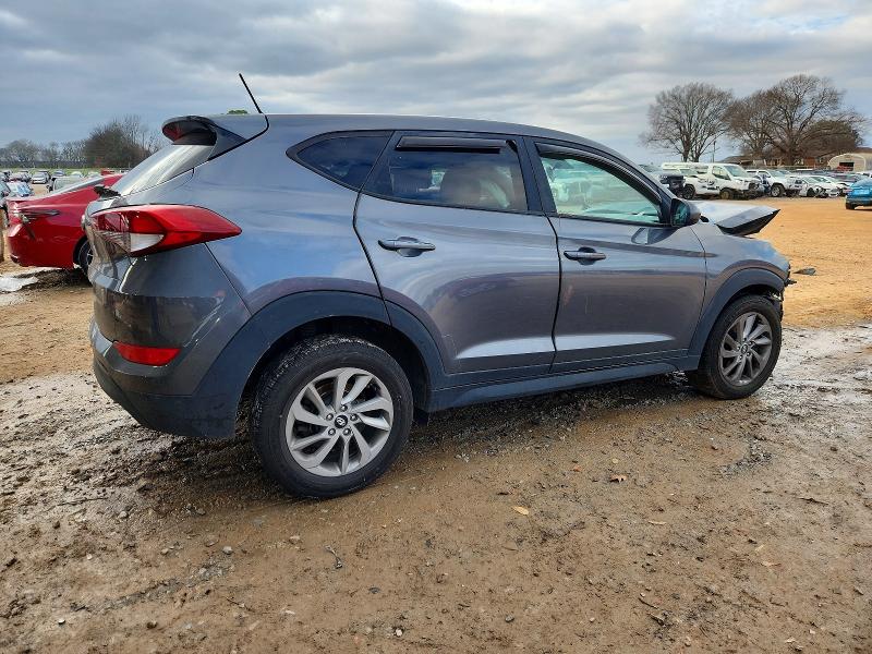 Photo 3 from auction – 2016 HYUNDAI TUCSON SE with VIN KM8J23A46GU179354