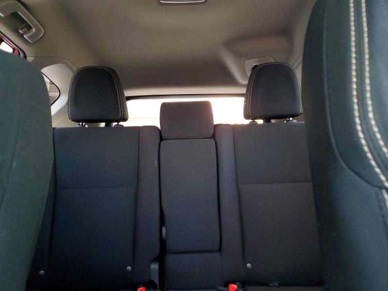 Photo 10 from auction – 2014 TOYOTA RAV4 XLE with VIN 2T3RFREV8EW167630