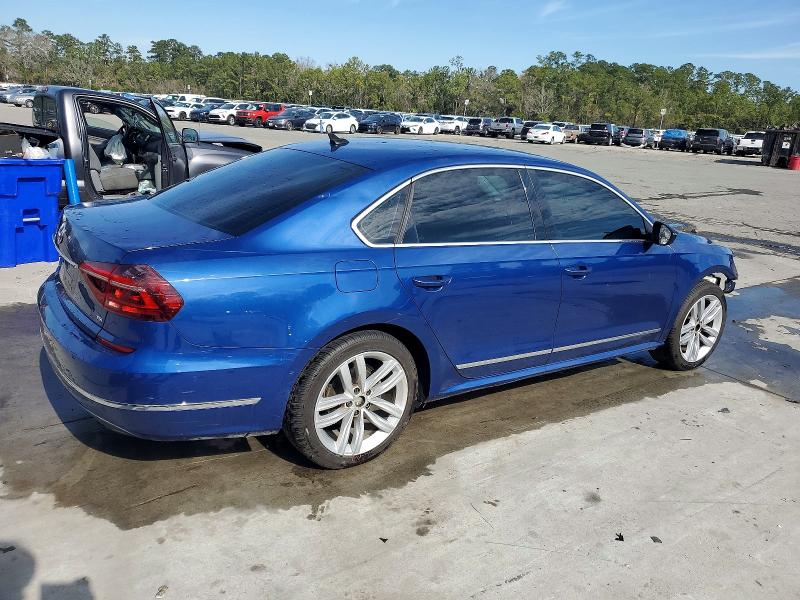 Photo 3 from auction – 2017 VOLKSWAGEN PASSAT SEL with VIN 1VWCT7A30HC071552