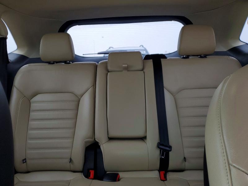 Photo 10 from auction – 2018 FORD EDGE with VIN 2FMPK3J82JBB28248