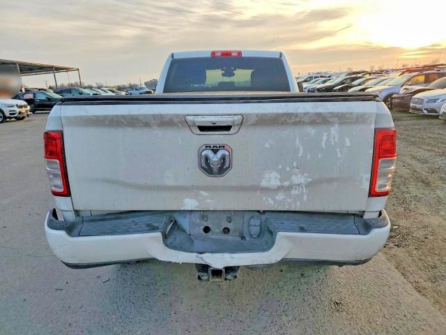Photo 6 from auction – 2019 RAM 2500 with VIN 3C6UR4JL3KG534381