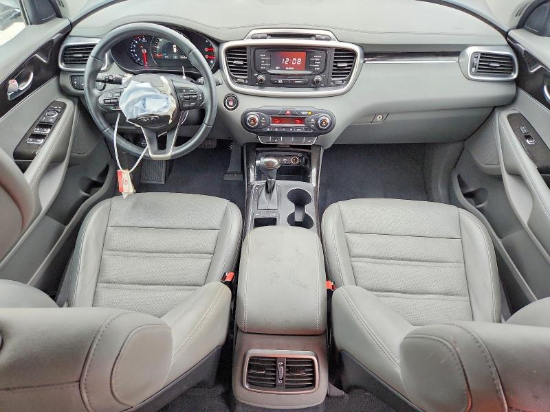 Photo 8 from auction – 2016 KIA SORENTO with VIN 5XYPH4A5XGG187308