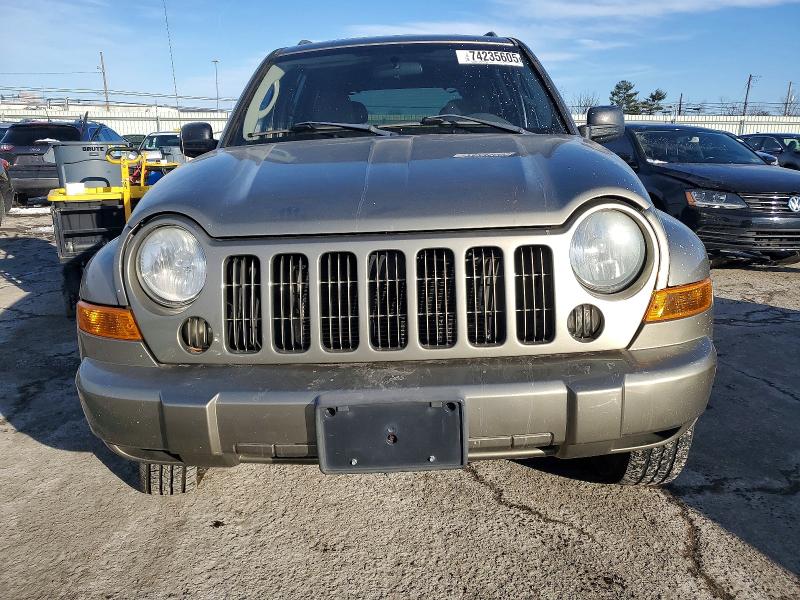Photo 5 from auction – 2006 JEEP LIBERTY with VIN 1J4GL48K76W214261
