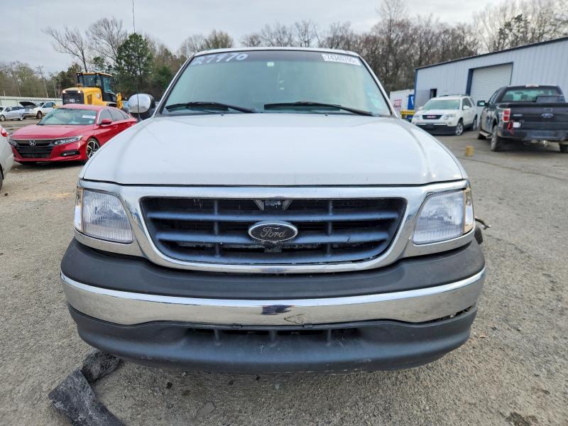 Photo 5 from auction – 2001 FORD F150 with VIN 1FTRW07W41KA18670
