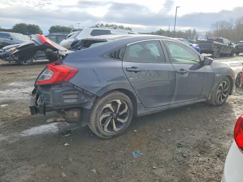 Photo 3 from auction – 2017 HONDA CIVIC LX with VIN 2HGFC2F54HH572889
