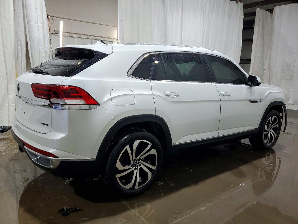Photo 3 from auction – 2023 VOLKSWAGEN ATLAS CROS with VIN 1V2BE2CA4PC212692
