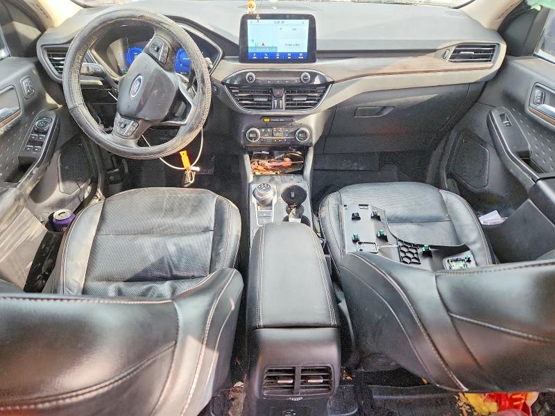 Photo 8 from auction – 2020 FORD ESCAPE with VIN 1FMCU9J92LUB53748