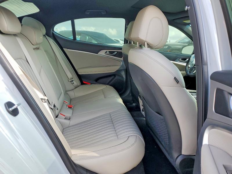 Photo 10 from auction – 2022 GENESIS G70 BASE with VIN KMTG34TA9NU089862