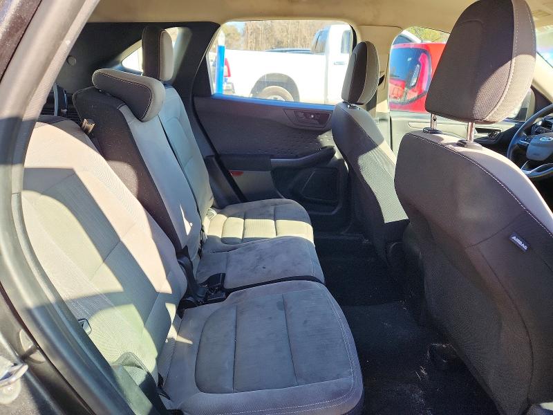 Photo 11 from auction – 2020 FORD ESCAPE S with VIN 1FMCU0F67LUB59569