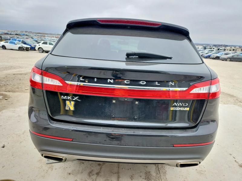 Photo 6 from auction – 2016 LINCOLN MKX SELECT with VIN 2LMTJ8KR1GBL71715