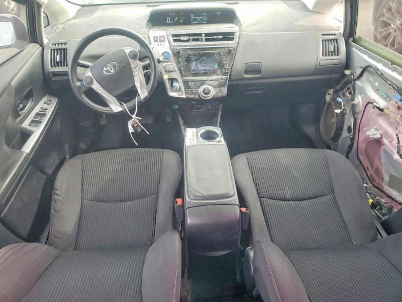 Photo 8 from auction – 2015 TOYOTA PRIUS V with VIN JTDZN3EU9FJ027867
