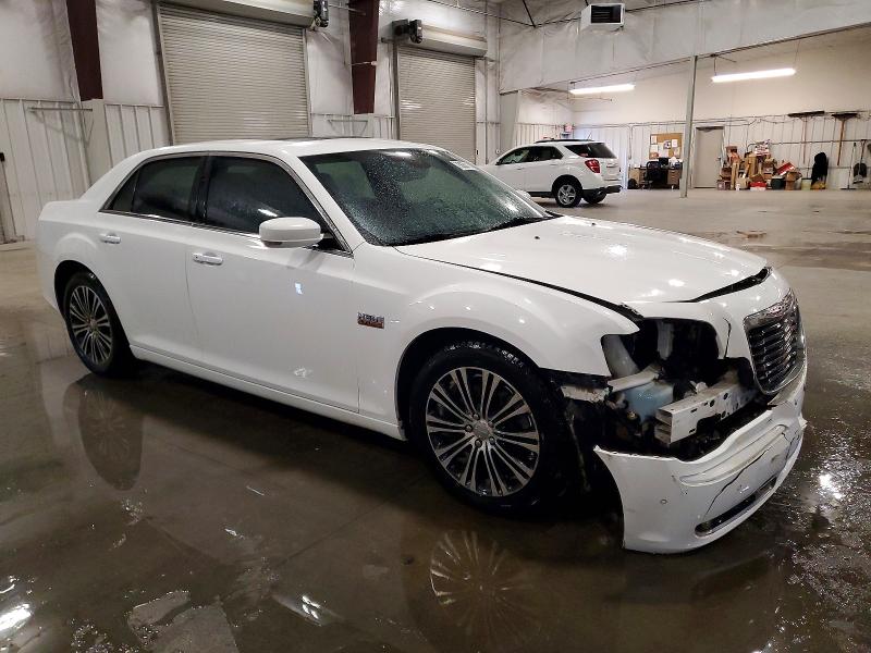 Photo 4 from auction – 2013 CHRYSLER 300 S with VIN 2C3CCAGT0DH505780