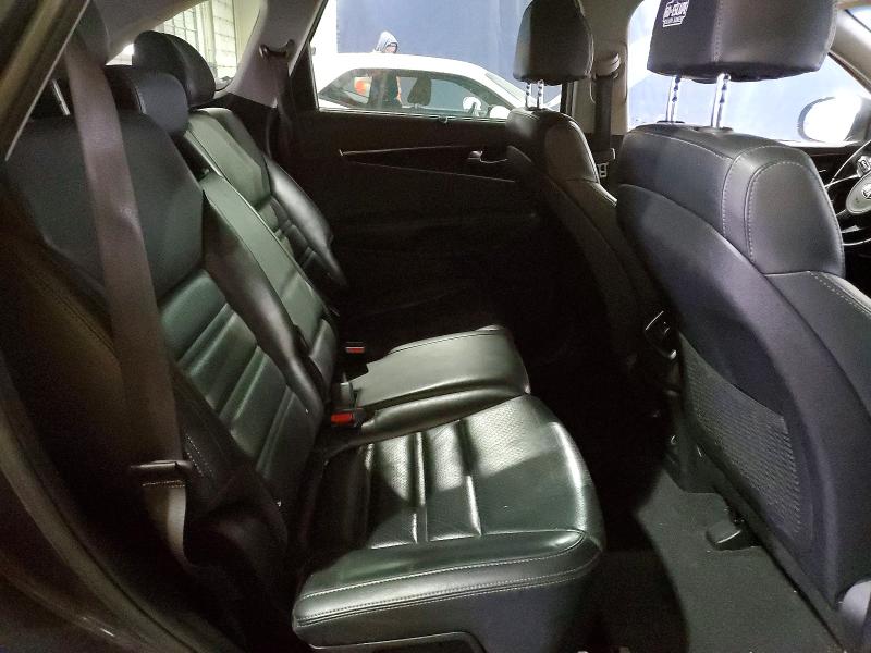 Photo 11 from auction – 2018 KIA SORENTO with VIN 5XYPHDA56JG400911