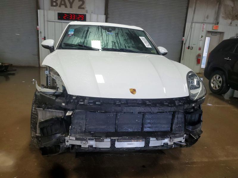 Photo 5 from auction – 2021 PORSCHE CAYENNE with VIN WP1AA2AY2MDA07367