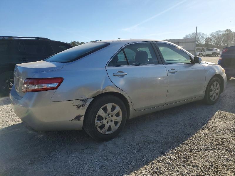 Photo 3 from auction – 2011 TOYOTA CAMRY with VIN 4T1BF3EK7BU646582