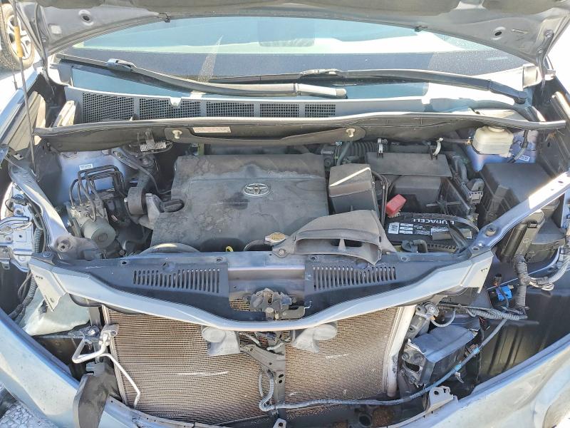 Photo 12 from auction – 2014 TOYOTA SIENNA XLE with VIN 5TDYK3DC0ES509948