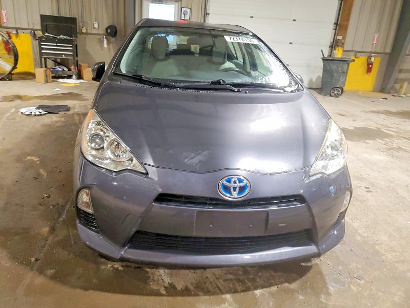 Photo 5 from auction – 2014 TOYOTA PRIUS C with VIN JTDKDTB33E1072009